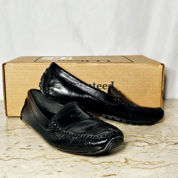 NIB L.L. Bean Womens Black Patent Leather Slip On Penny Loafers Moccasins 8M - Picture 2 of 6